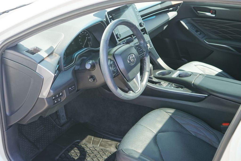 2022 Toyota Avalon Limited Hybrid