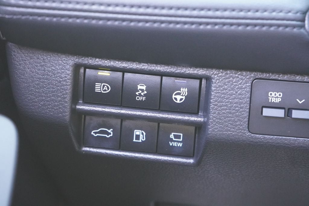 2022 Toyota Avalon Limited Hybrid