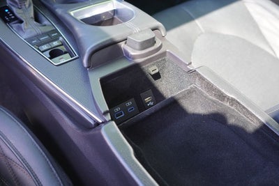 2022 Toyota Avalon Limited Hybrid