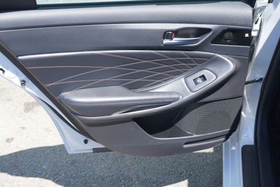 2022 Toyota Avalon Limited Hybrid