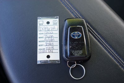 2022 Toyota Avalon Limited Hybrid