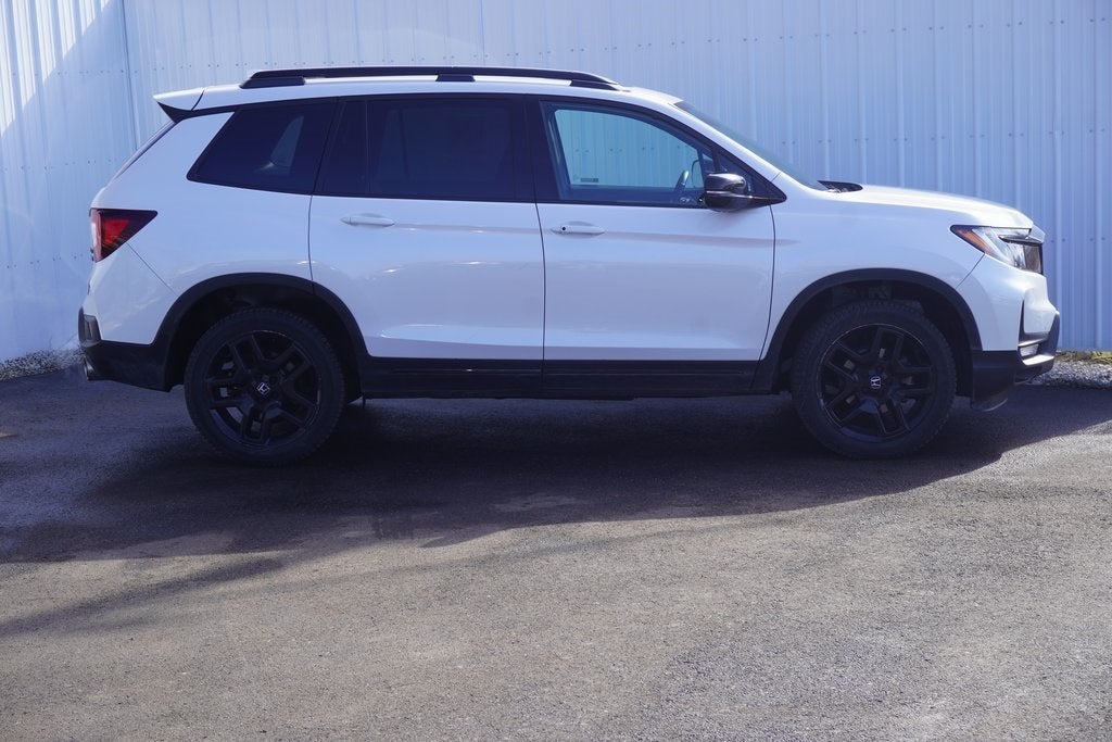 2024 Honda Passport AWD Black