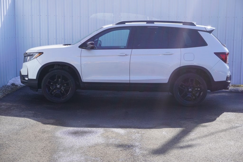 2024 Honda Passport AWD Black