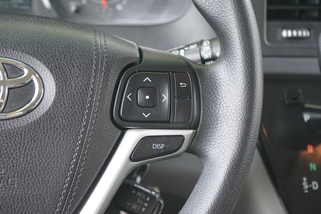 2017 Toyota Sienna LE 8 Passenger