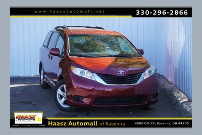 2017 Toyota Sienna LE 8 Passenger