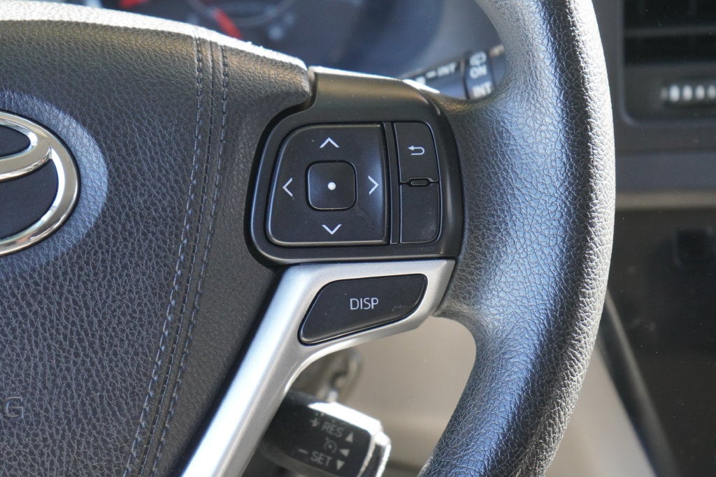 2017 Toyota Sienna LE 8 Passenger