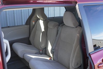 2017 Toyota Sienna LE 8 Passenger