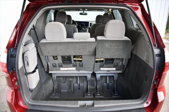 2017 Toyota Sienna LE 8 Passenger