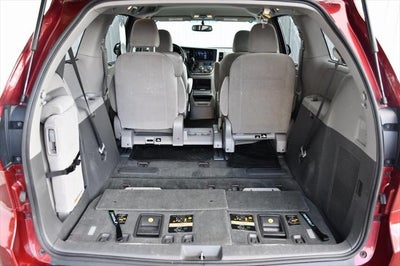 2017 Toyota Sienna LE 8 Passenger