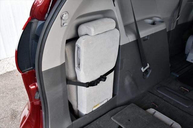 2017 Toyota Sienna LE 8 Passenger