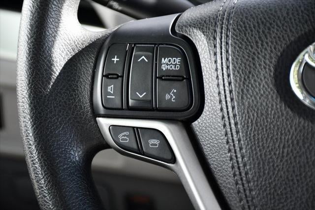 2017 Toyota Sienna LE 8 Passenger