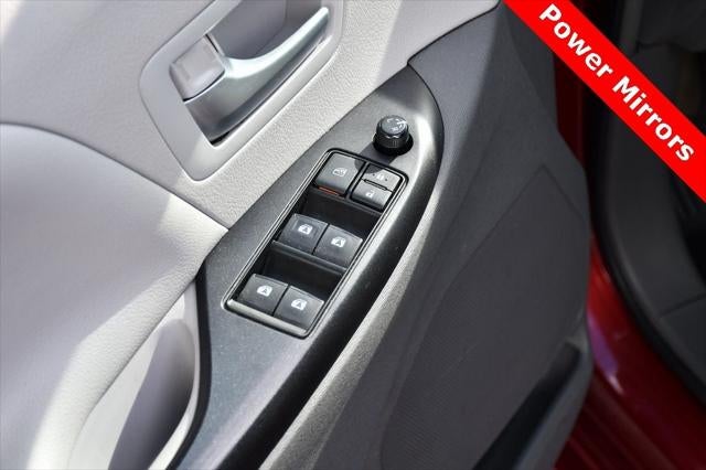 2017 Toyota Sienna LE 8 Passenger