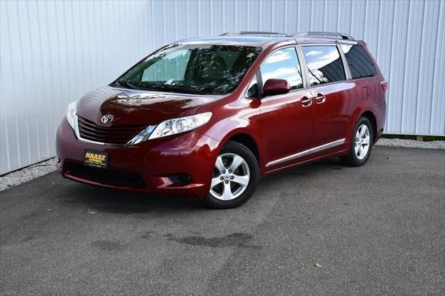 2017 Toyota Sienna LE 8 Passenger