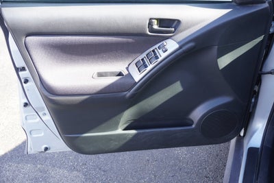 2008 Pontiac Vibe Base