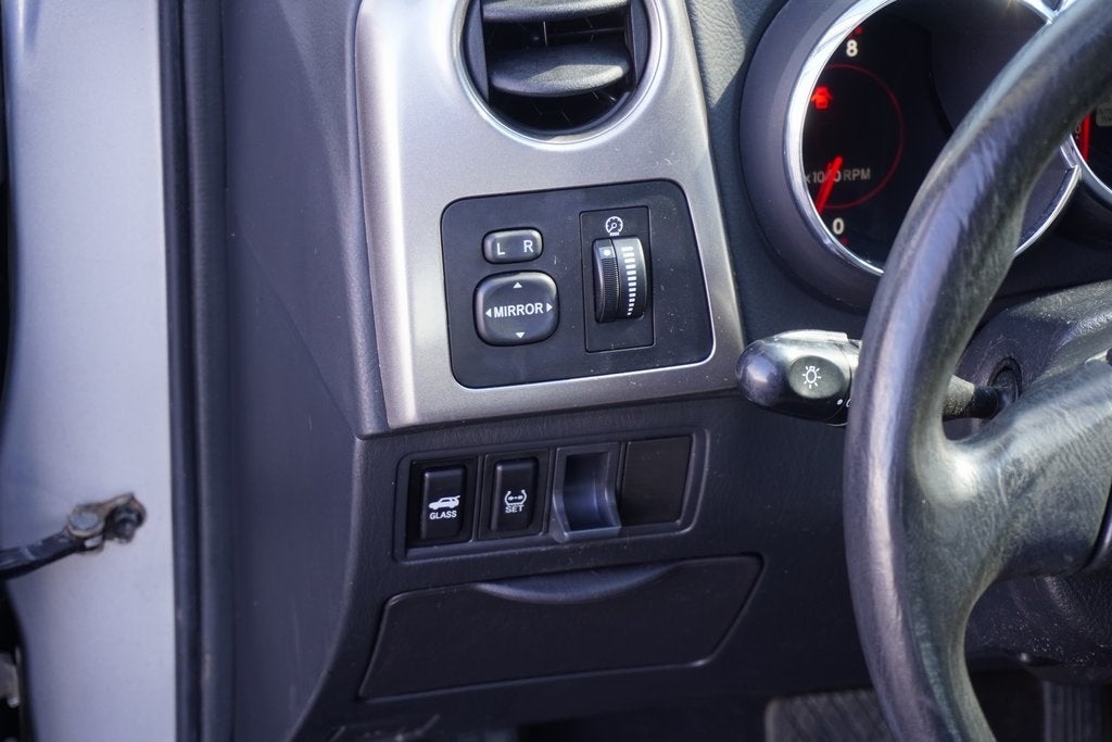 2008 Pontiac Vibe Base