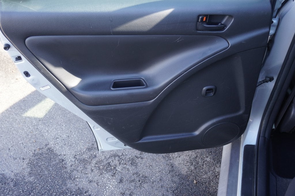 2008 Pontiac Vibe Base