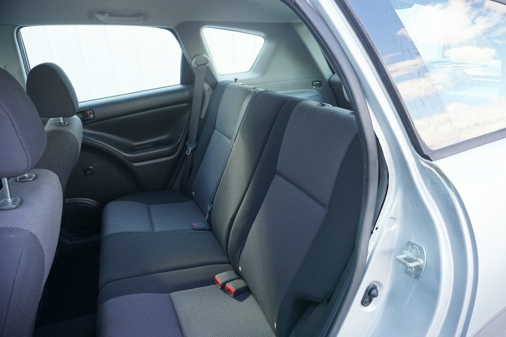 2008 Pontiac Vibe Base