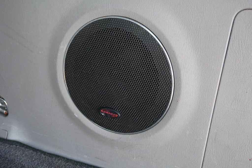 2008 Pontiac Vibe Base