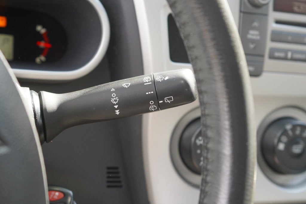 2010 Pontiac Vibe w/1SA