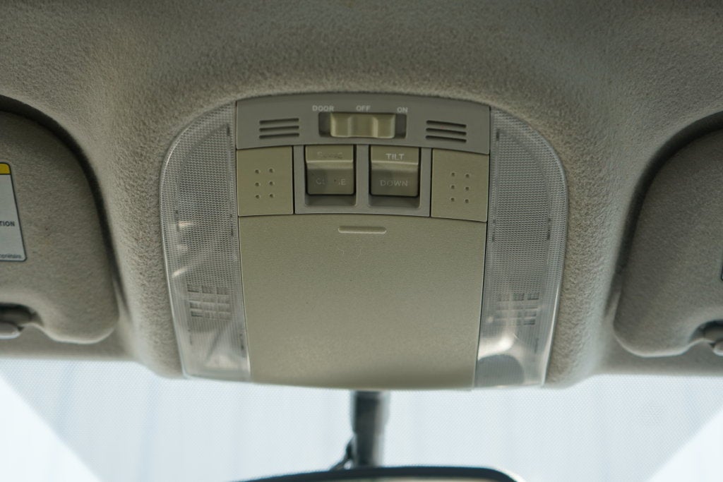 2010 Pontiac Vibe w/1SA
