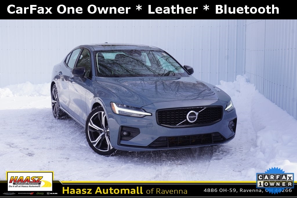 2024 Volvo S60 B5 Plus Dark Theme