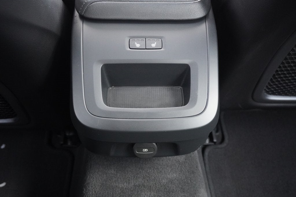 2024 Volvo S60 B5 Plus Dark Theme