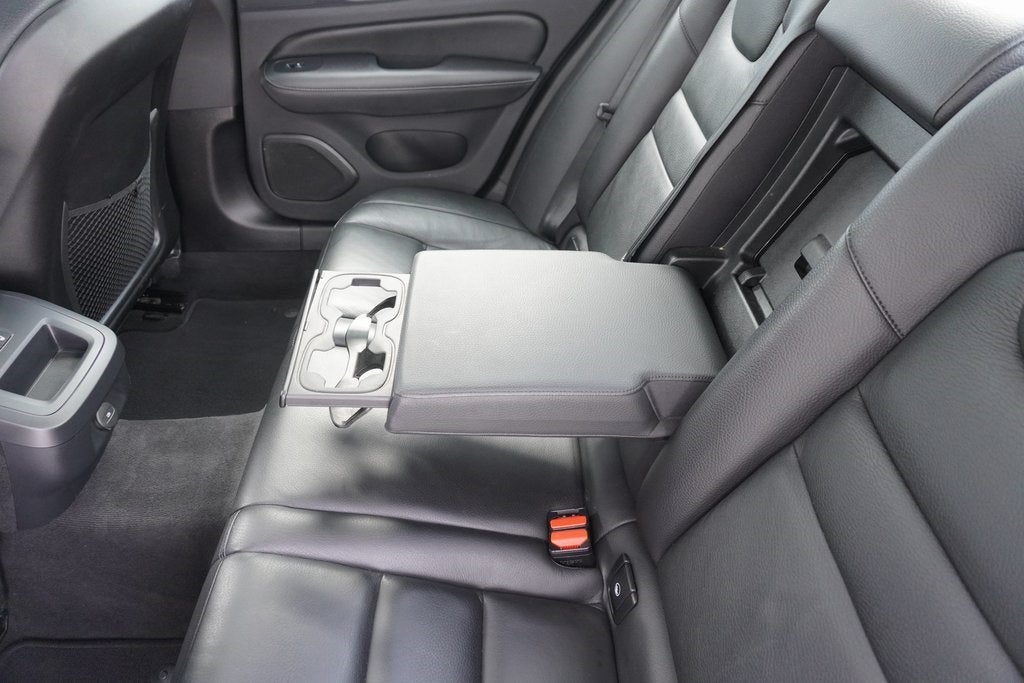 2024 Volvo S60 B5 Plus Dark Theme