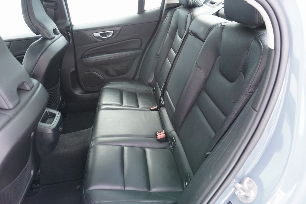 2024 Volvo S60 B5 Plus Dark Theme