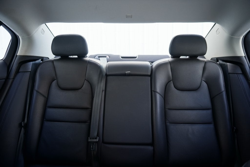 2024 Volvo S60 B5 Plus Dark Theme