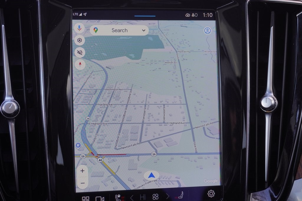 2024 Volvo S60 B5 Plus Dark Theme