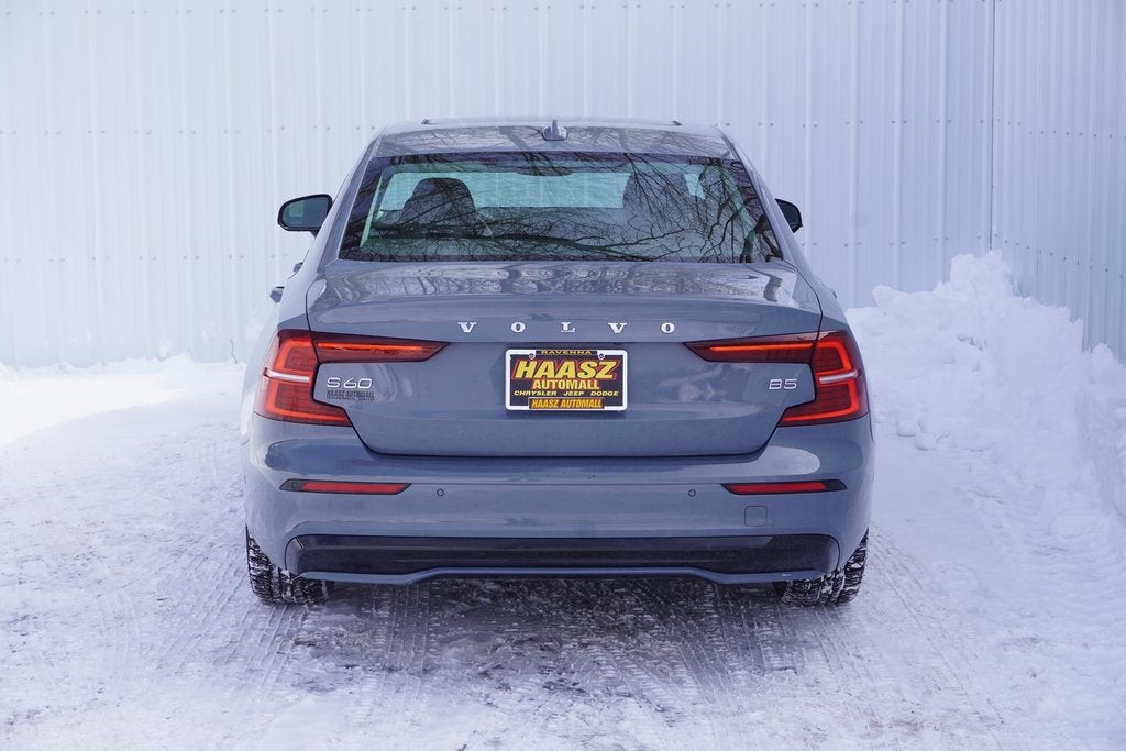 2024 Volvo S60 B5 Plus Dark Theme