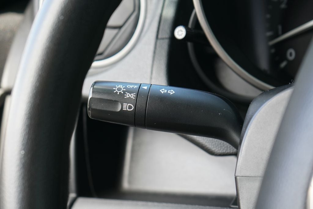 2015 Mazda MAZDA5 Sport - Photo 16