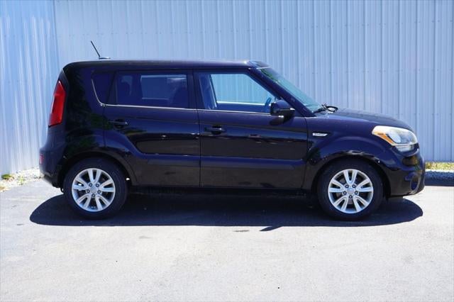 Used 2013 Kia Soul Base with VIN KNDJT2A56D7615327 for sale in Ravenna, OH