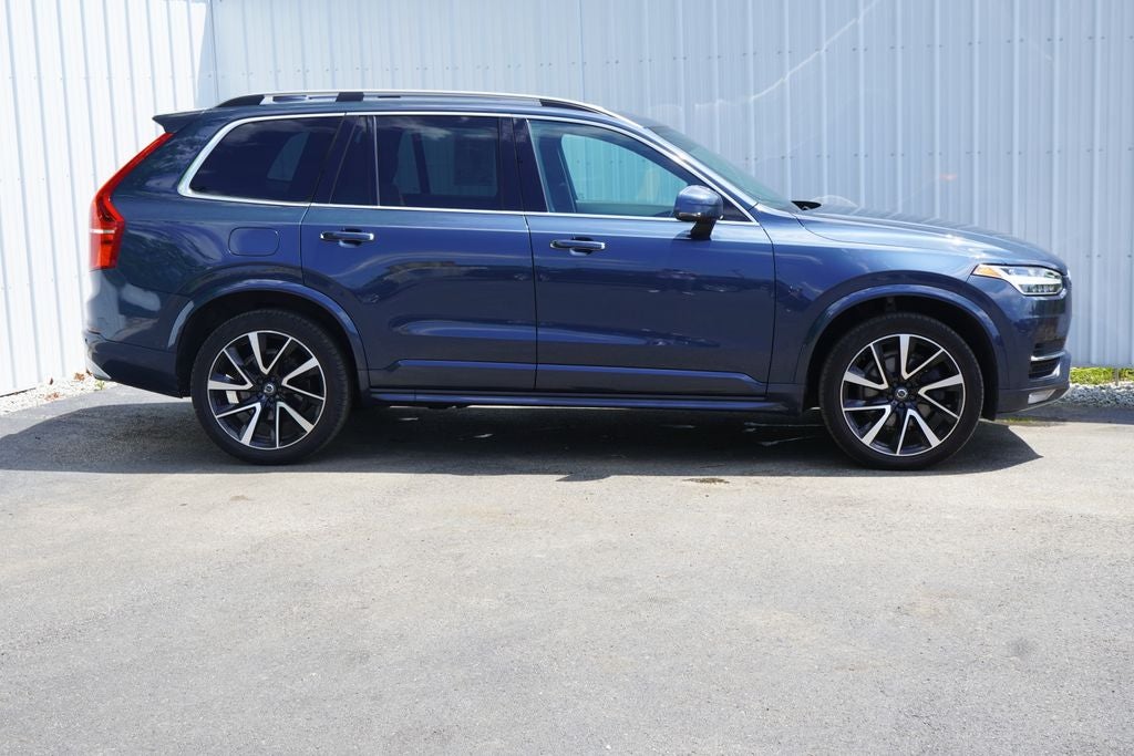 2019 Volvo XC90 T6 Momentum