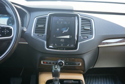 2019 Volvo XC90 T6 Momentum