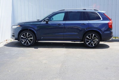 2019 Volvo XC90 T6 Momentum