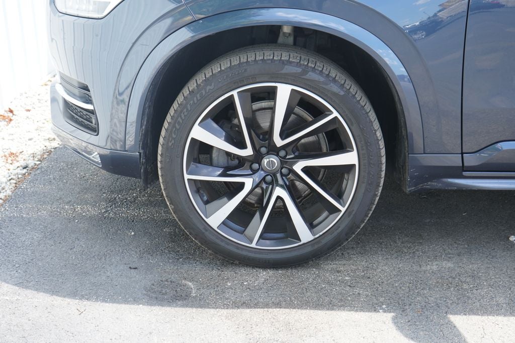 2019 Volvo XC90 T6 Momentum